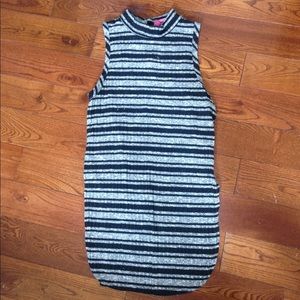 Long Sleeveless Tank